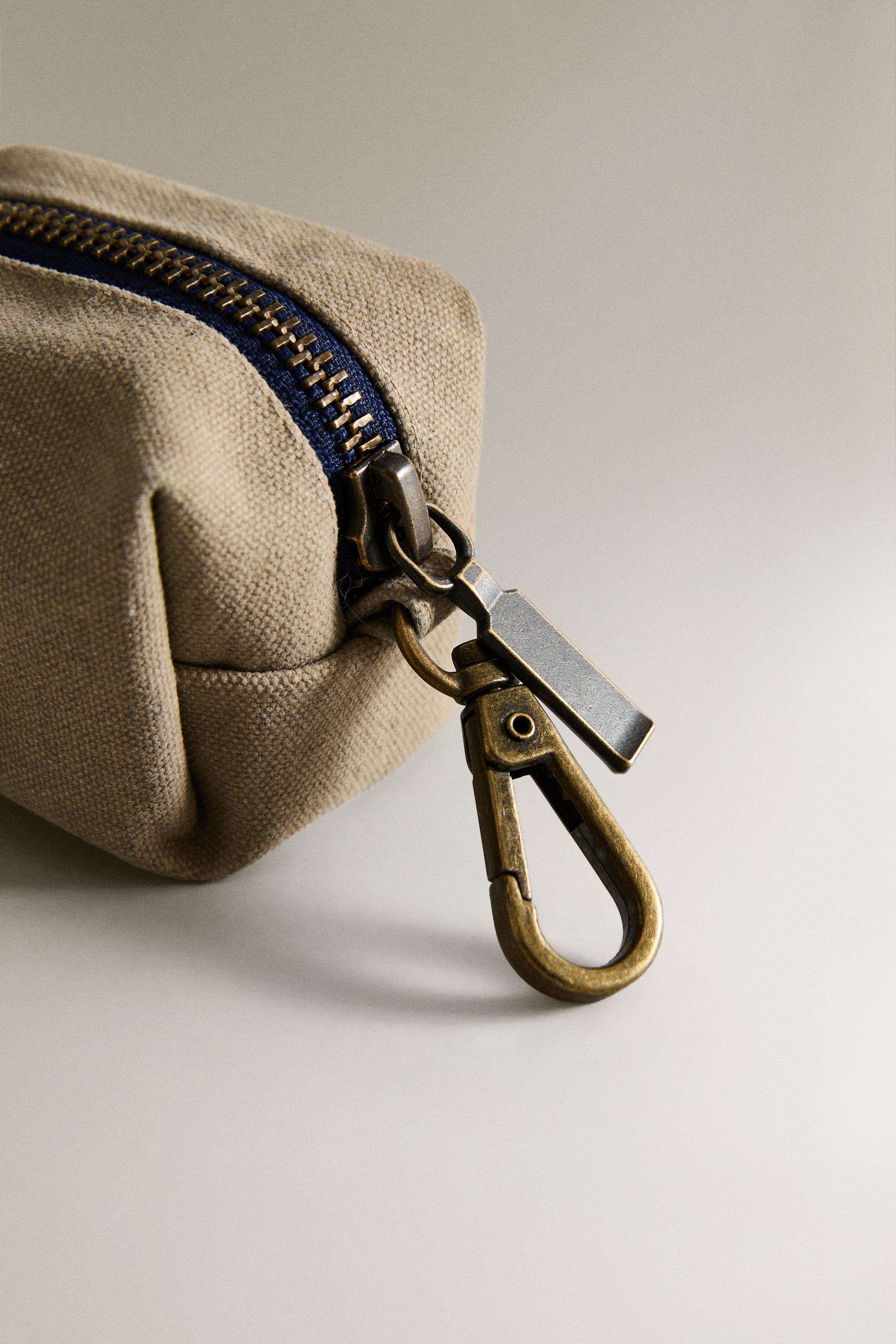 DISTRIBUTEUR SACS ANIMAUX